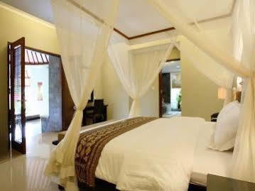 The Kunja Villas Hotel Petitenget  Exterior photo